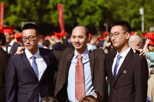 双胞胎高考700分 网友纷纷表示：“是真实的学霸了”