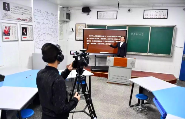 屏幕快照 2020-02-24 上午12.13.25.png