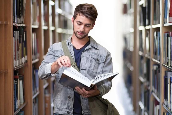 student-3500990__340.webp.jpg
