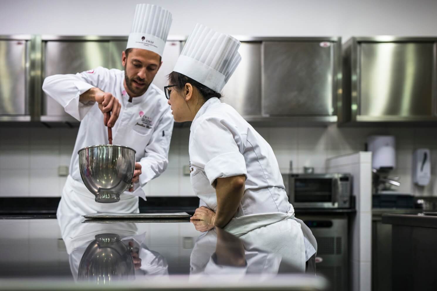 FRENCH_PASTRY_ARTS_DIPLOMA_Confectionary_training_courses_c_Matthieu_Cellard_15.jpg