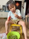 小手洗大鞋、玩具要分类 幼儿园开展在家劳动攒积分开