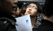 90后月光族在国外间谍指导下考上公务员