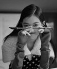 王菲女儿入学UCL，脱离传统“鸡娃”的孩子，竟然长成