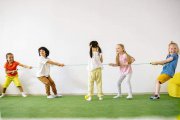 幼儿园里最受欢迎的孩子，都有3种特质，与家世、颜值
