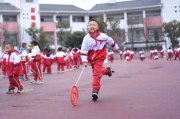 从“课间15分钟” 到 “每天2小时”：看两会如何为青