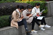 张雪峰犀利预言：福耀大学砸百亿，为何难成“名校顶