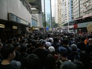 万元购买名企实习经历，越来越多大学生，正选择“付