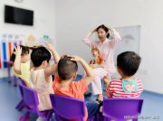 儿童心理专家：正确应对孩子开学分离焦虑