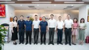 调兵山市委书记刘长利、副市长程广胜带队赴菜鸟无忧交流研讨