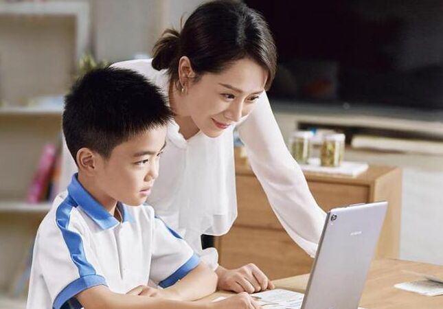 家长们也开始“佛系”了！只要孩子好好活着 长大扫大街也无妨